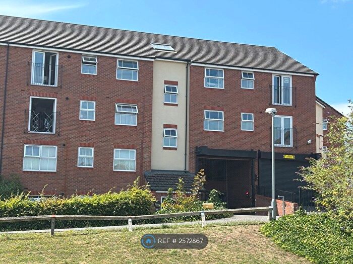 2 Bedroom Flat To Rent In Avery Court, Solihull, B91