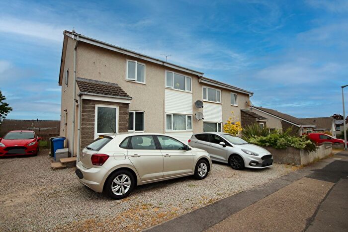 2 Bedroom Flat To Rent In Bailies Drive, Elgin, Moray, IV30