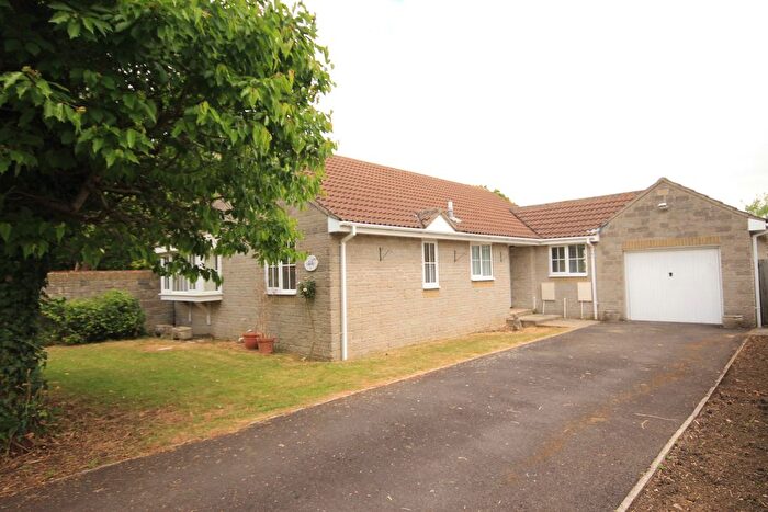 3 Bedroom Detached House To Rent In May Pole Knap, Somerton, TA11