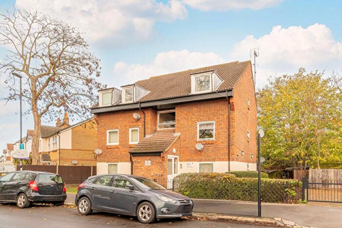 1 Bedroom Flat For Sale In Norbury Avenue, Thornton Heath, CR7