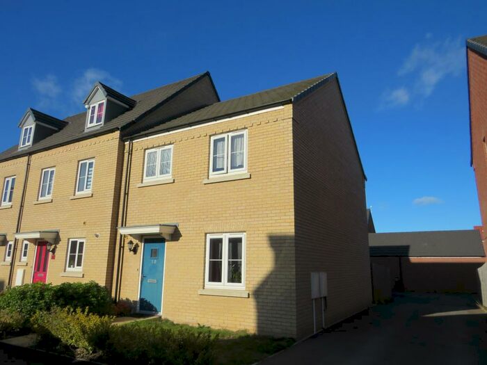 3 Bedroom House To Rent In Witham Road, Spalding, PE11