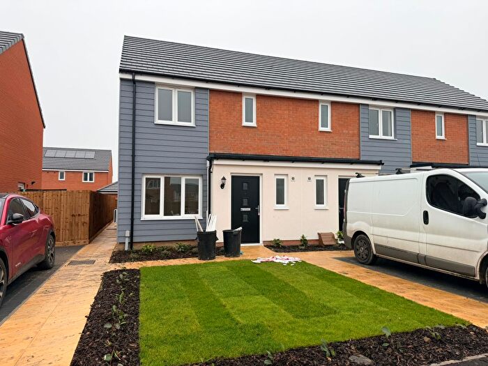 3 Bedroom End Terrace House To Rent In Ketts Meadow, Heathersett, NR9