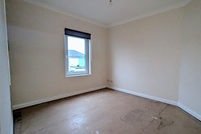 2 Bedroom Terraced House For Sale In Anns Hill Road, Gosport, PO12