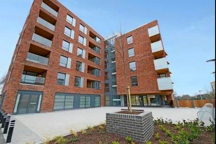 Studio To Rent In Malt House Court, High Street, Brentford, TW8