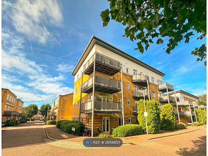 2 Bedroom Flat To Rent In Renoir House, Watford, WD18