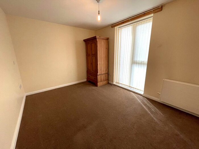 2 Bedroom Flat For Sale In Flat Village, Manchester, M22
