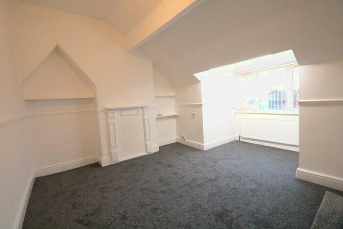 3 Bedroom Flat To Rent In Chester Road, Stretford, Manchester, M32
