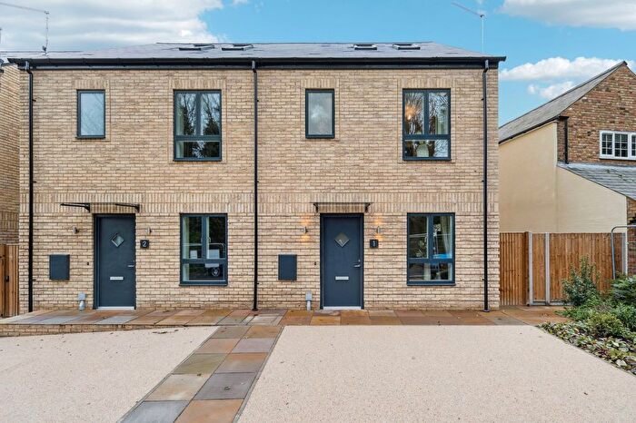 4 Bedroom Semi Detached House For Sale In Victoria Close, Rickmansworth, WD3