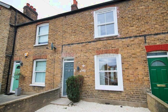 3 Bedroom Terraced House To Rent In Cleveland Road, New Malden, KT3