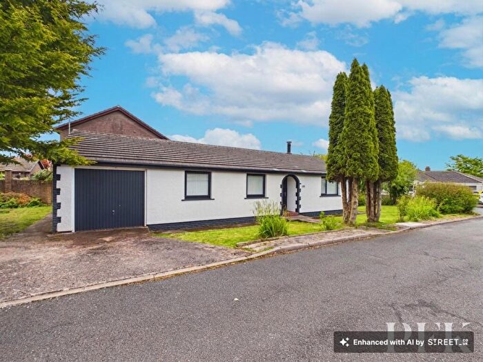 4 Bedroom Detached Bungalow For Sale In Rheda Close, Frizington, CA26