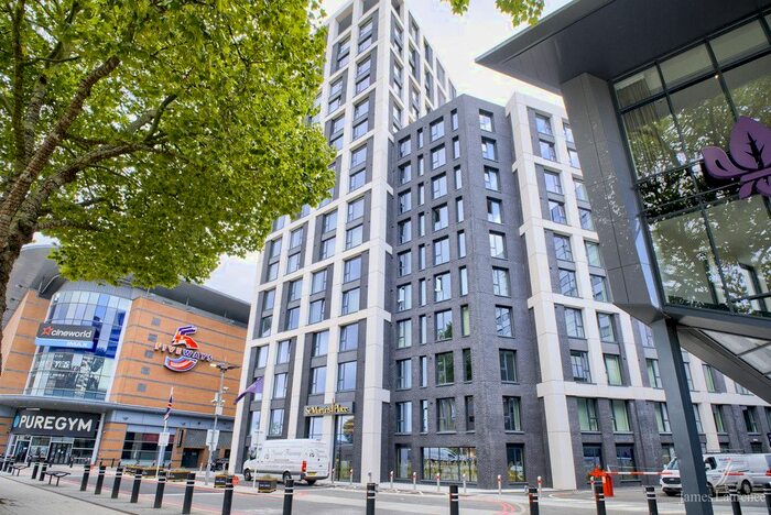 3 Bedroom Flat To Rent In St. Martins Place, Broad Street, Birmingham, B15