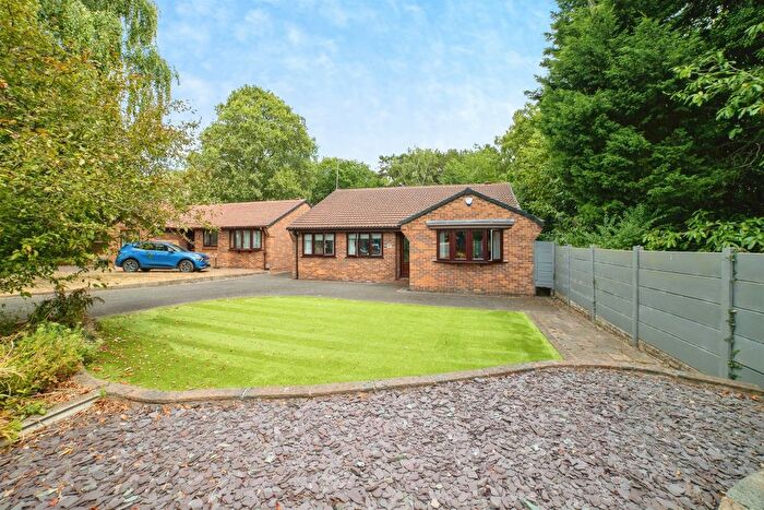 3 Bedroom Detached Bungalow For Sale In Buxton Avenue, Heanor, DE75