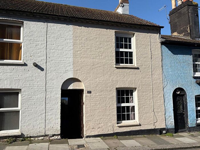 2 Bedroom Terraced House For Sale In Stonefield Road, Hastings, TN34