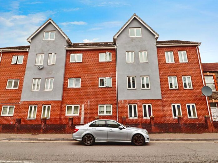 1 Bedroom Flat For Sale In Broadway, Cardiff, CF24