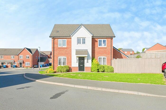 3 Bedroom Detached House For Sale In Meadow Way, Tamworth, B79