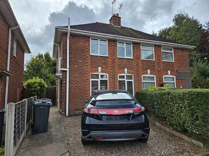 3 Bedroom Semi-Detached House To Rent In Norley Grove, Moseley, Birmingham, B13