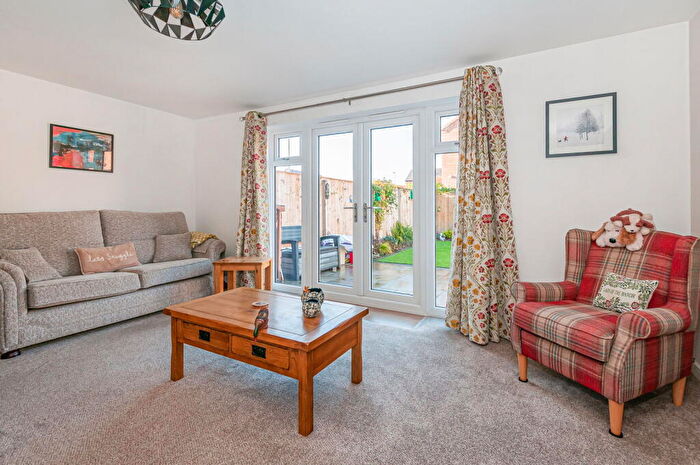 3 Bedroom Semi-Detached House For Sale In Hale Close, Anlaby, Hull, East Riding Of Yorkshire, HU10