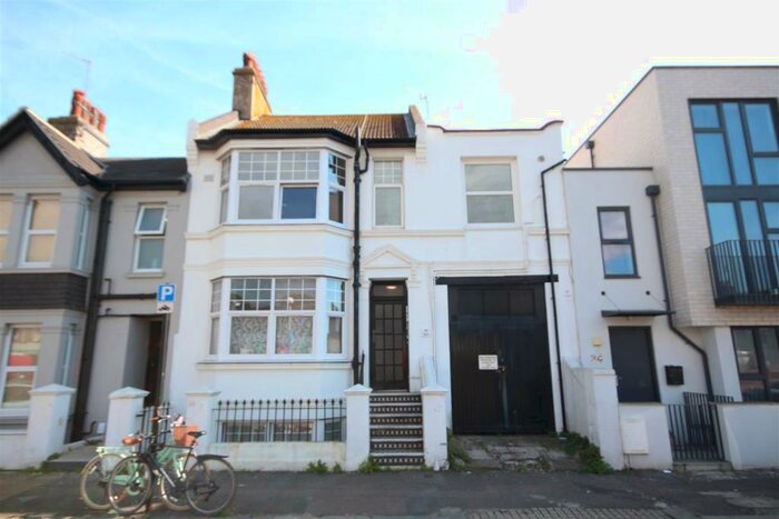 1 Bedroom Flat To Rent In Arundel Road, Brighton, BN2