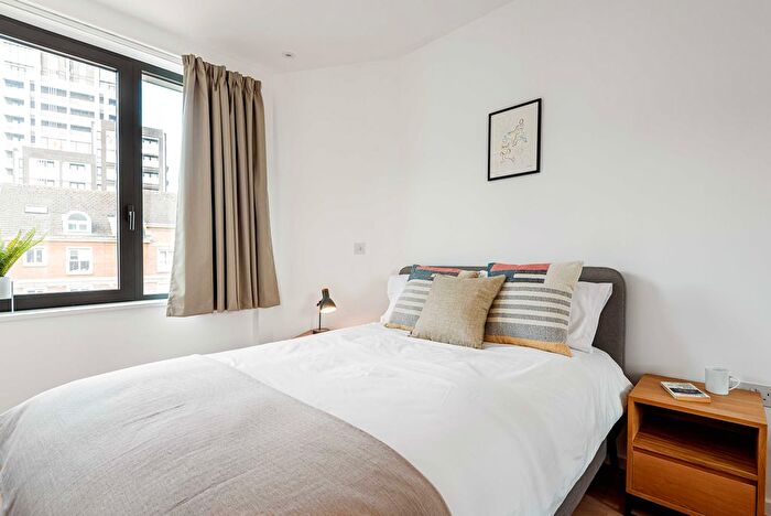 1 Bedroom Flat To Rent In Queens Road, Reading, RG1