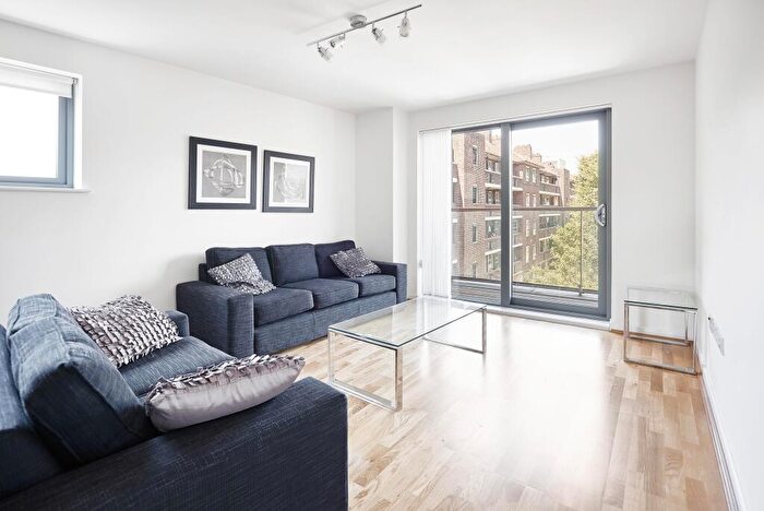 2 Bedroom Flat To Rent In Chi Building, Crowder Street, E1