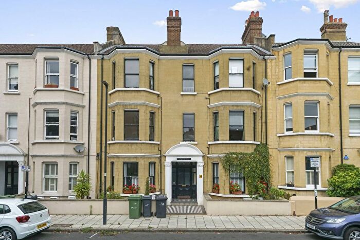 2 Bedroom Flat To Rent In Mowll Street, Stockwell, London, SW9