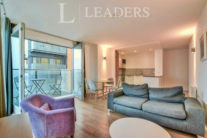 2 Bedroom Apartment To Rent In Skyline Central, Goulden Street, Manchester, M4