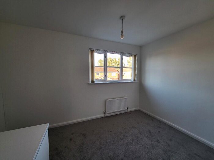 2 Bedroom Semi-Detached House For Sale In Kaims Gardens, Livingston, West Lothian, EH54
