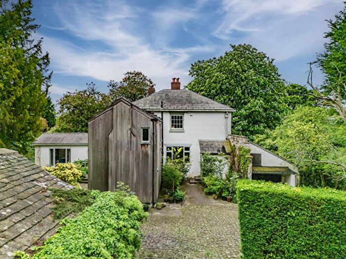 4 Bedroom Detached House For Sale In Buxton Road, Disley, Stockport, SK12