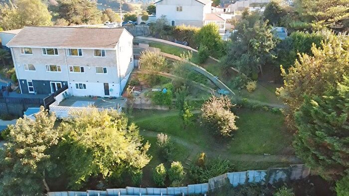 3 Bedroom Semi-Detached House For Sale In York Road, Plymouth, PL5