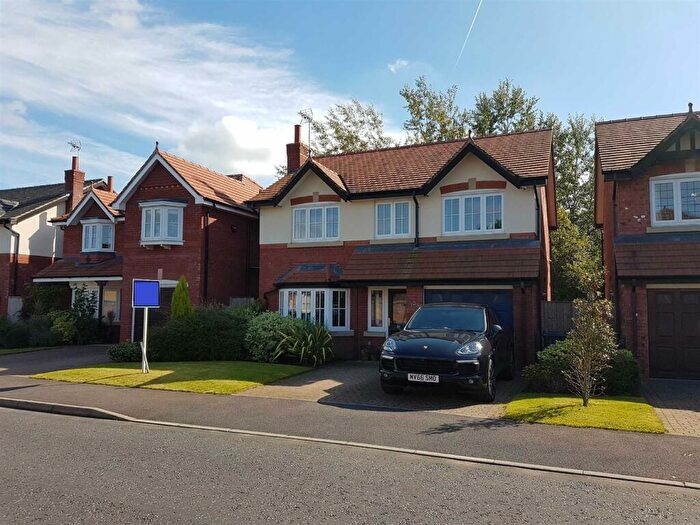 4 Bedroom House To Rent In Kingsbury Drive, Wilmslow, SK9