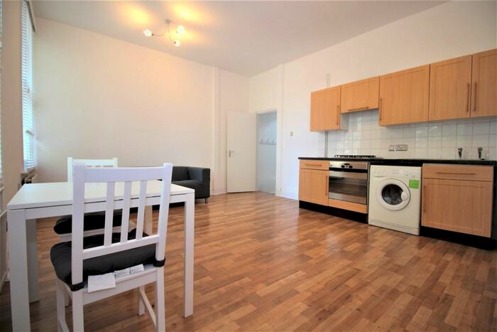 1 Bedroom House To Rent In Evington Road, Off London Road, Leicester, LE2