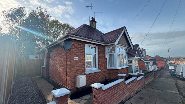 2 Bedroom Bungalow To Rent In Norton Road, Northampton, NN2