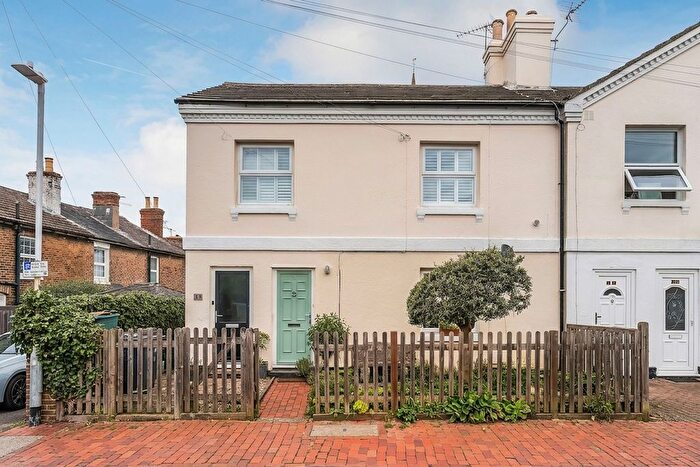 2 Bedroom Flat For Sale In Windmill Street, Tunbridge Wells, TN2