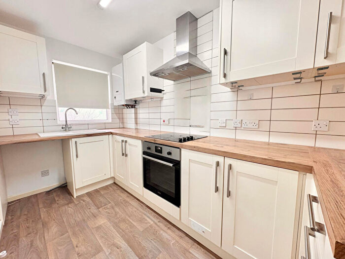 2 Bedroom House To Rent In Tempest Estate, Waterlooville, PO7