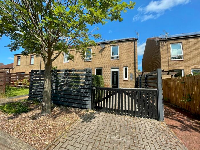 3 Bedroom End Of Terrace House To Rent In Queensbridge, Longbenton, Newcastle Upon Tyne, NE12