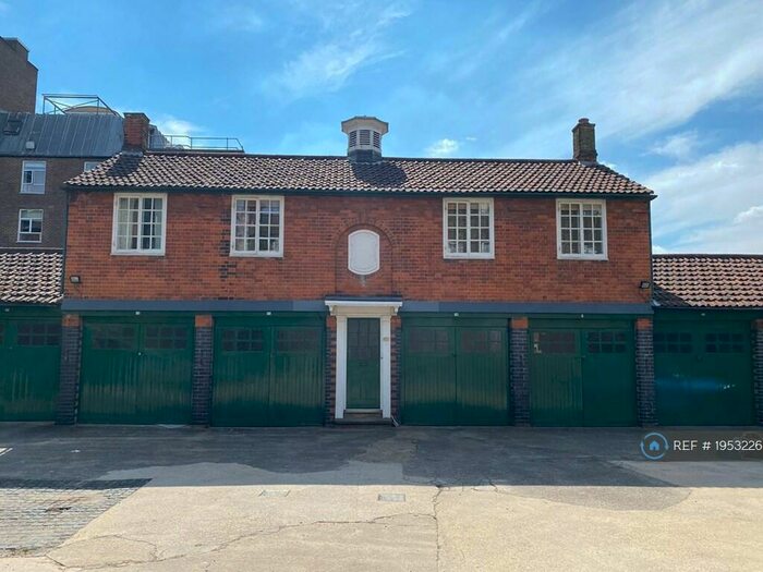 2 Bedroom Flat To Rent In Fortis Green, London, N10