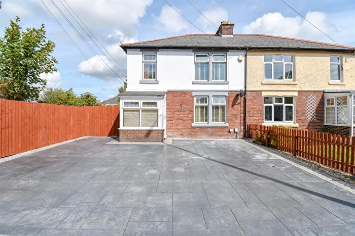 3 Bedroom Semi-Detached House For Sale In Colcot Road, Barry, CF62