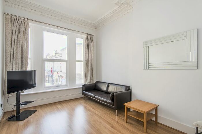 1 Bedroom Flat To Rent In Earls Court Road, London, SW5