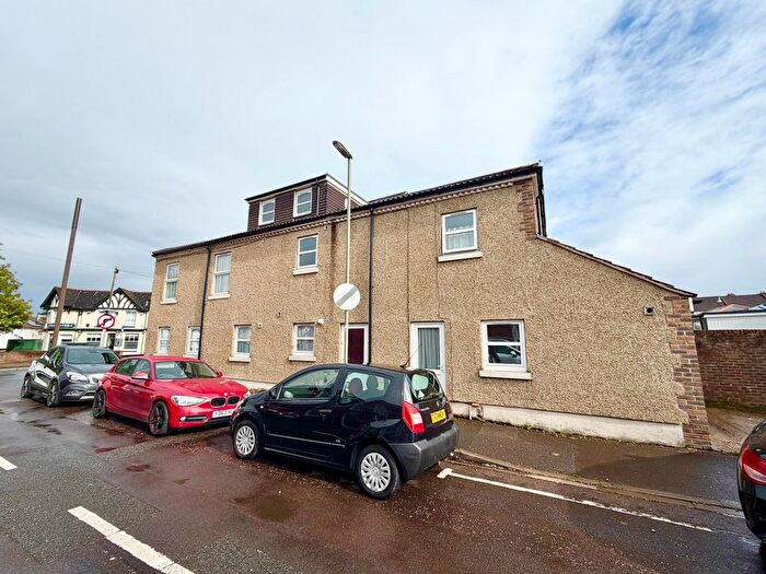 2 Bedroom Maisonette To Rent In Anns Hill Road, Gosport, PO12
