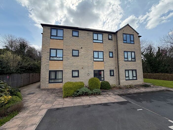 1 Bedroom Flat To Rent In Beck View Way, Shipley, BD18