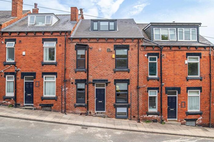 4 Bedroom House To Rent In Thomas Street, Leeds, LS6