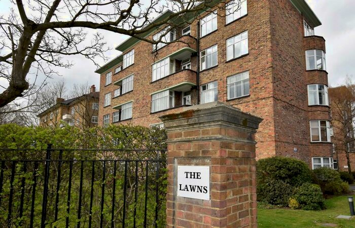 1 Bedroom Flat To Rent In The Lawns, Lee Terrace, Blackheath, SE3