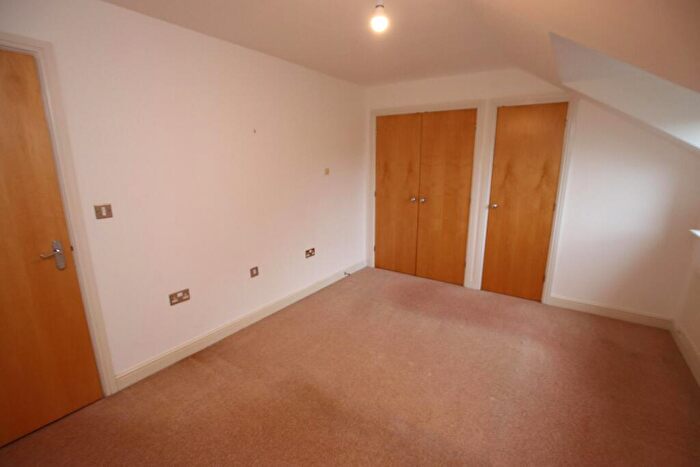 2 Bedroom Flat For Sale In Silver Street, Reading, RG1