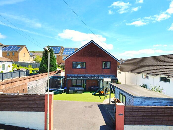 3 Bedroom Detached House For Sale In Church View, St. Johns Road, Tonyrefail, CF39