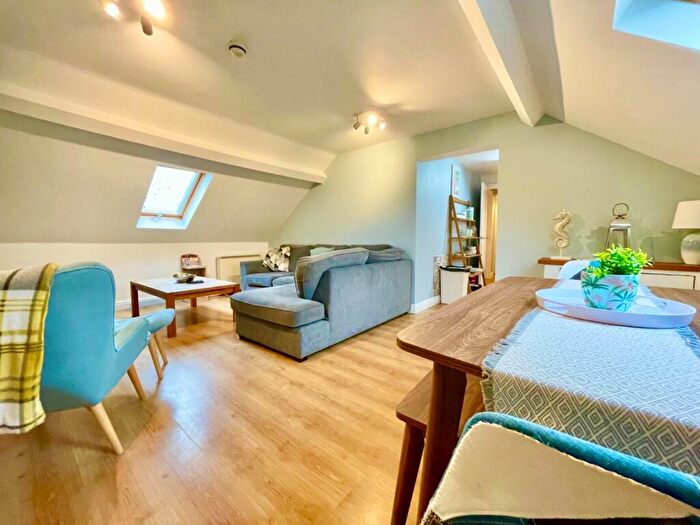 2 Bedroom Apartment To Rent In St. Thomas Street, Weymouth, DT4