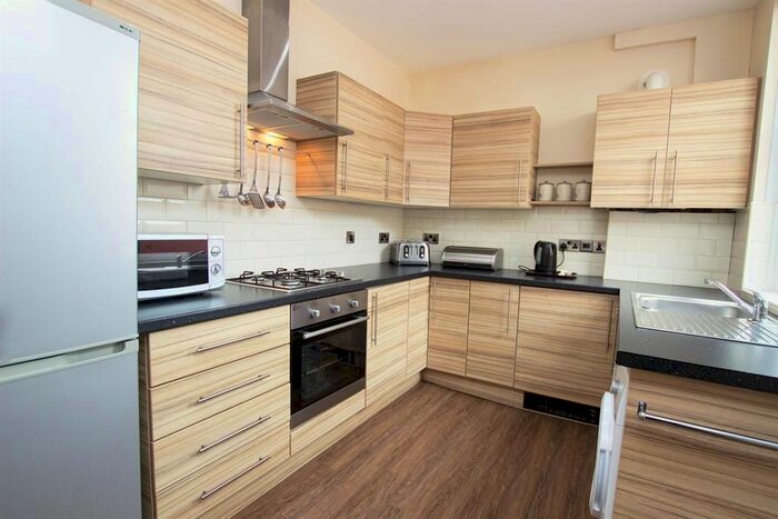 3 Bedroom Terraced House To Rent In Blackburn Road, Darwen, BB3