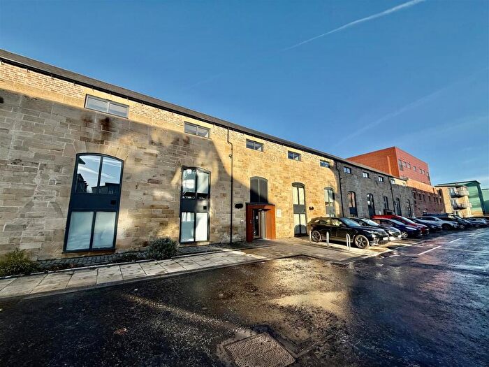 2 Bedroom Duplex For Sale In Raven Road, Gateshead, NE8