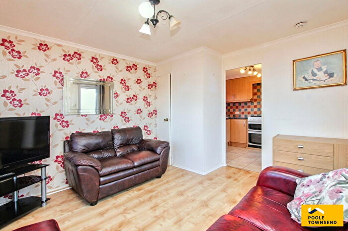 2 Bedroom Chalet For Sale In West Shore Park, Walney, Barrow-in-furness, LA14
