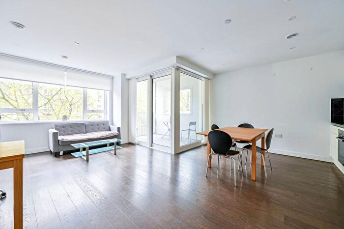 1 Bedroom Flat To Rent In Walworth Road, Southwark, SE17