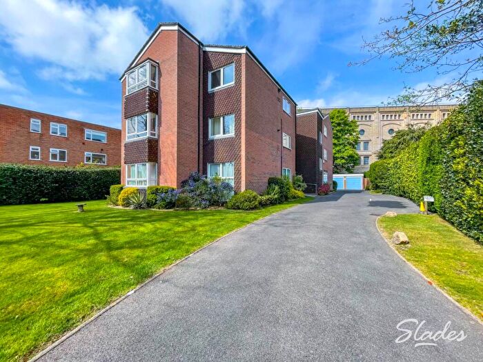 2 Bedroom Apartment To Rent In Grosvenor Road, Westbourne, Bournemouth, BH4